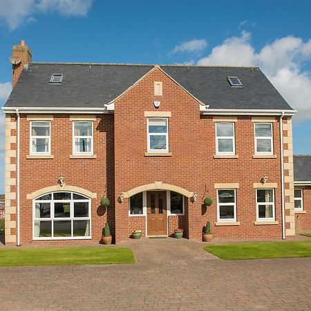 Carr Villa Dinnington Exteriör bild
