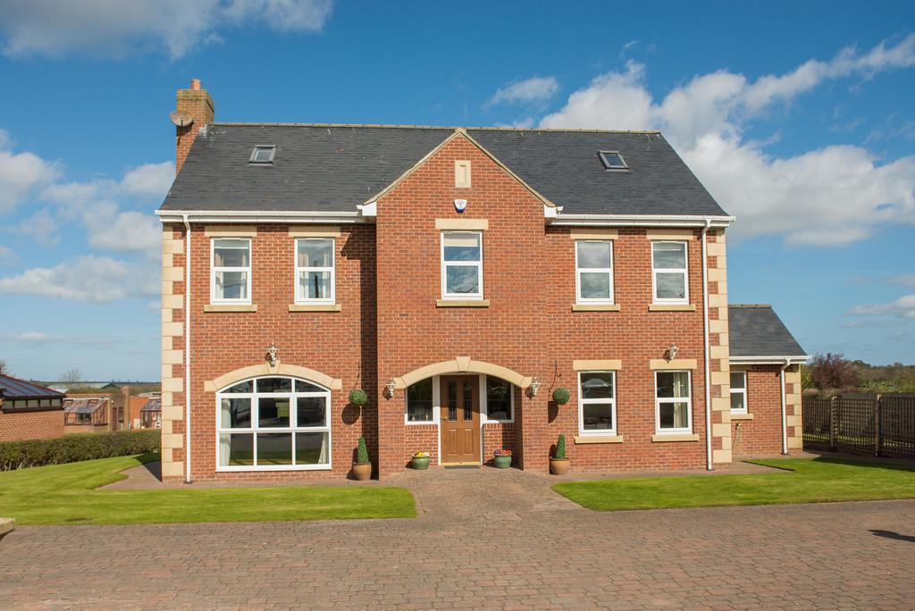 Carr Villa Dinnington Exteriör bild