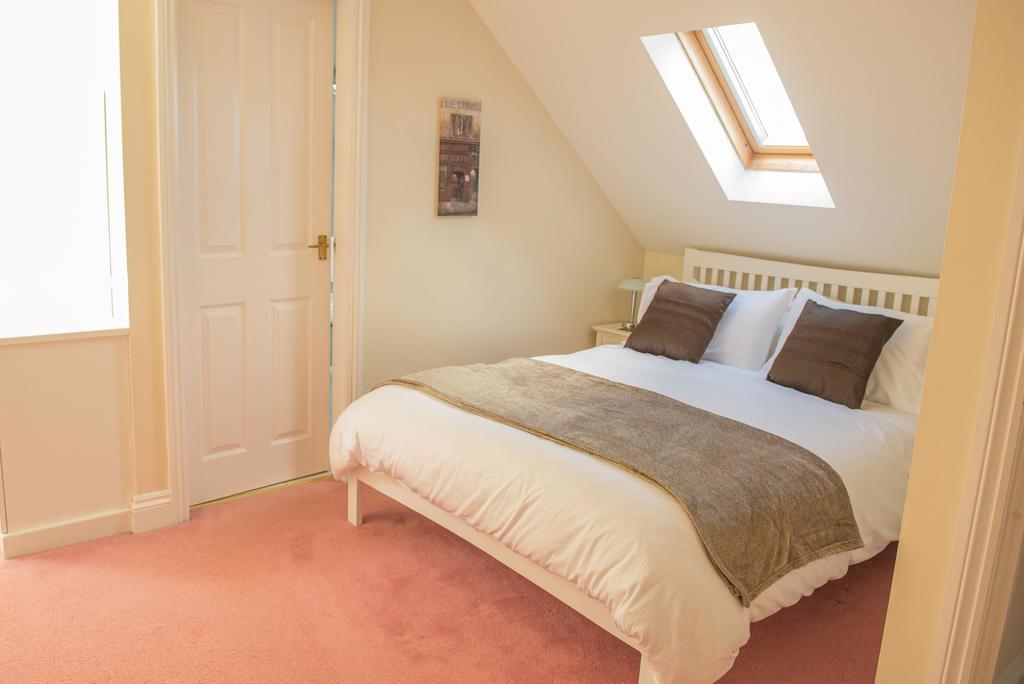 Carr Villa Dinnington Exteriör bild