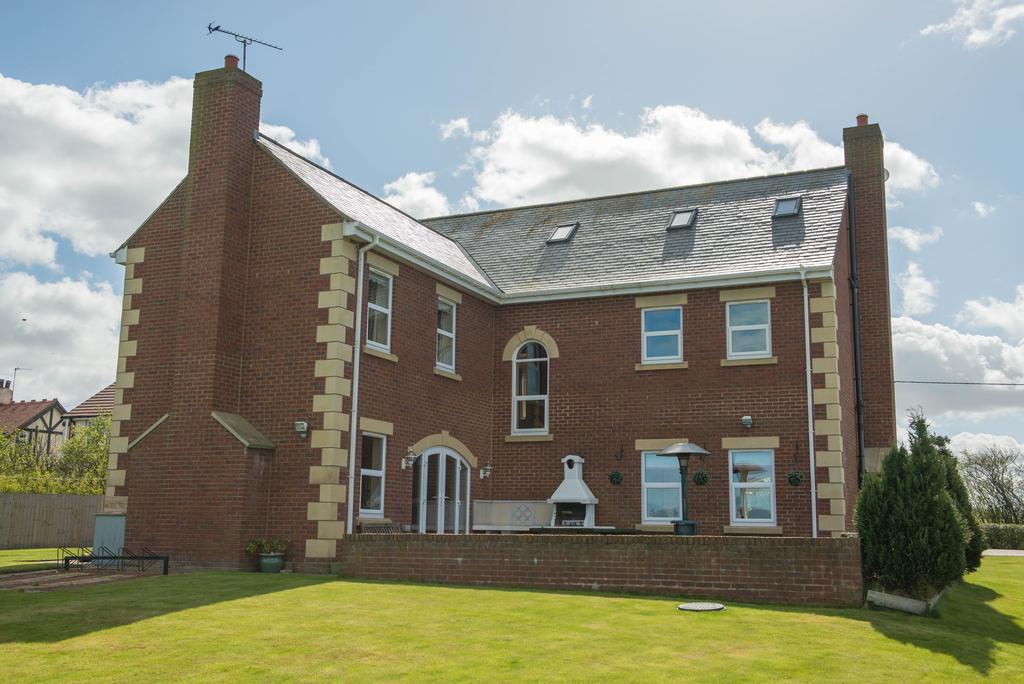 Carr Villa Dinnington Exteriör bild
